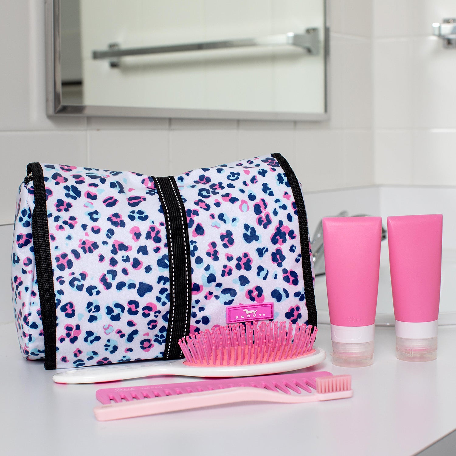 Hanging Toiletry Bag Medium