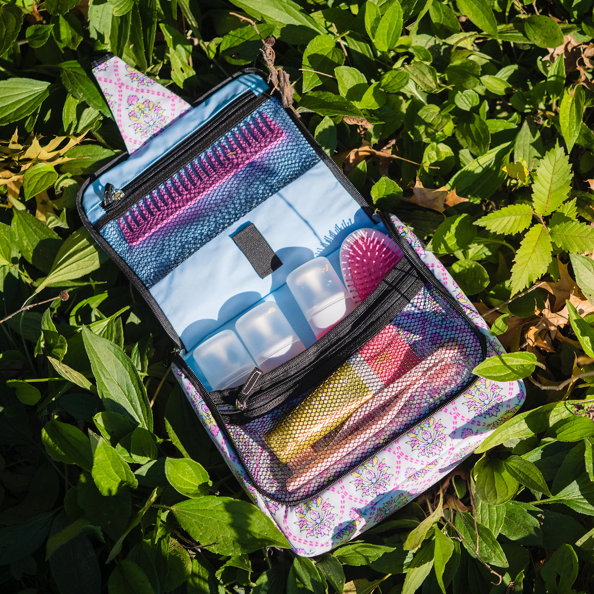 Beauty Gordito Hanging Toiletry Bag