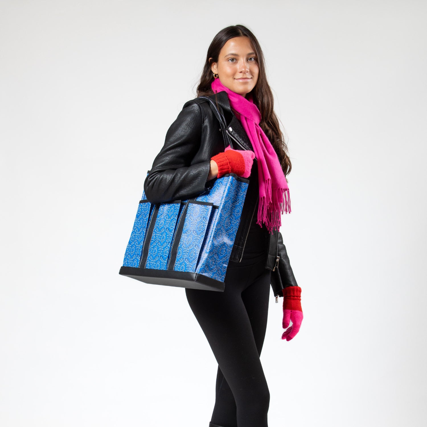 Multi-Pocket Tote Medium