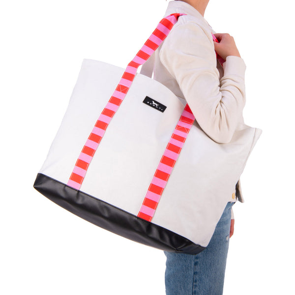 Wanderer Shoulder Bag