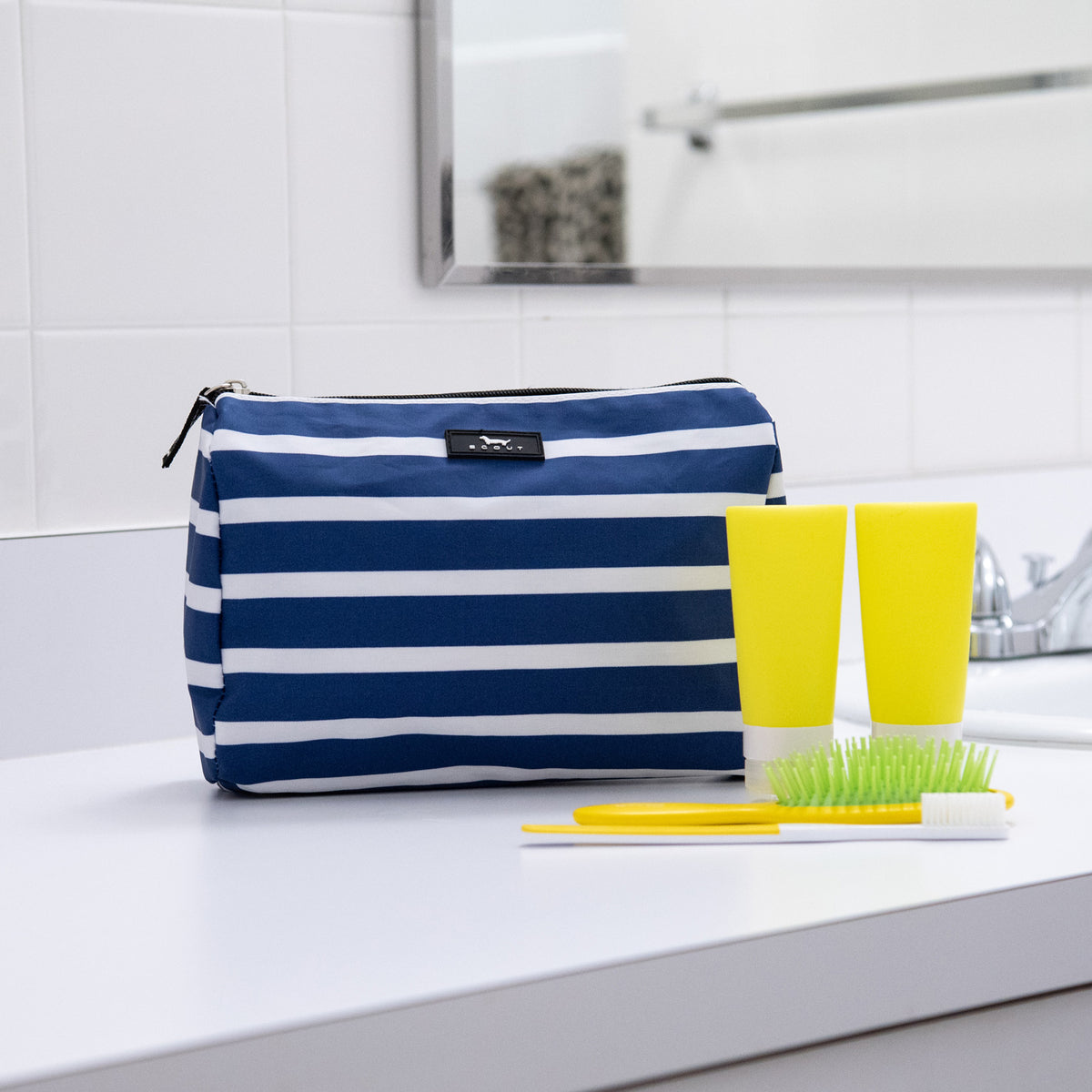 Aibzi Toiletry bag for Women Makeup pouch Waterproof Shower Wash Bag (Blue)  Blue - Price in India | Flipkart.com